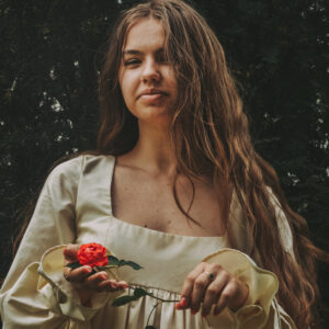 Empírové šaty Šípová Ruženka