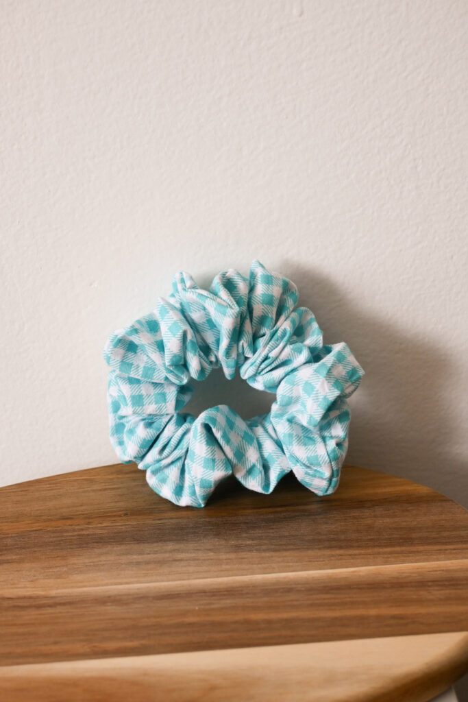 Bavlnená karovaná mint scrunchies gumička