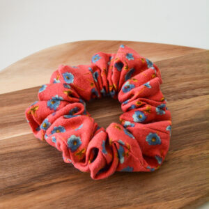 Ľanová kvietkovaná scrunchies gumička
